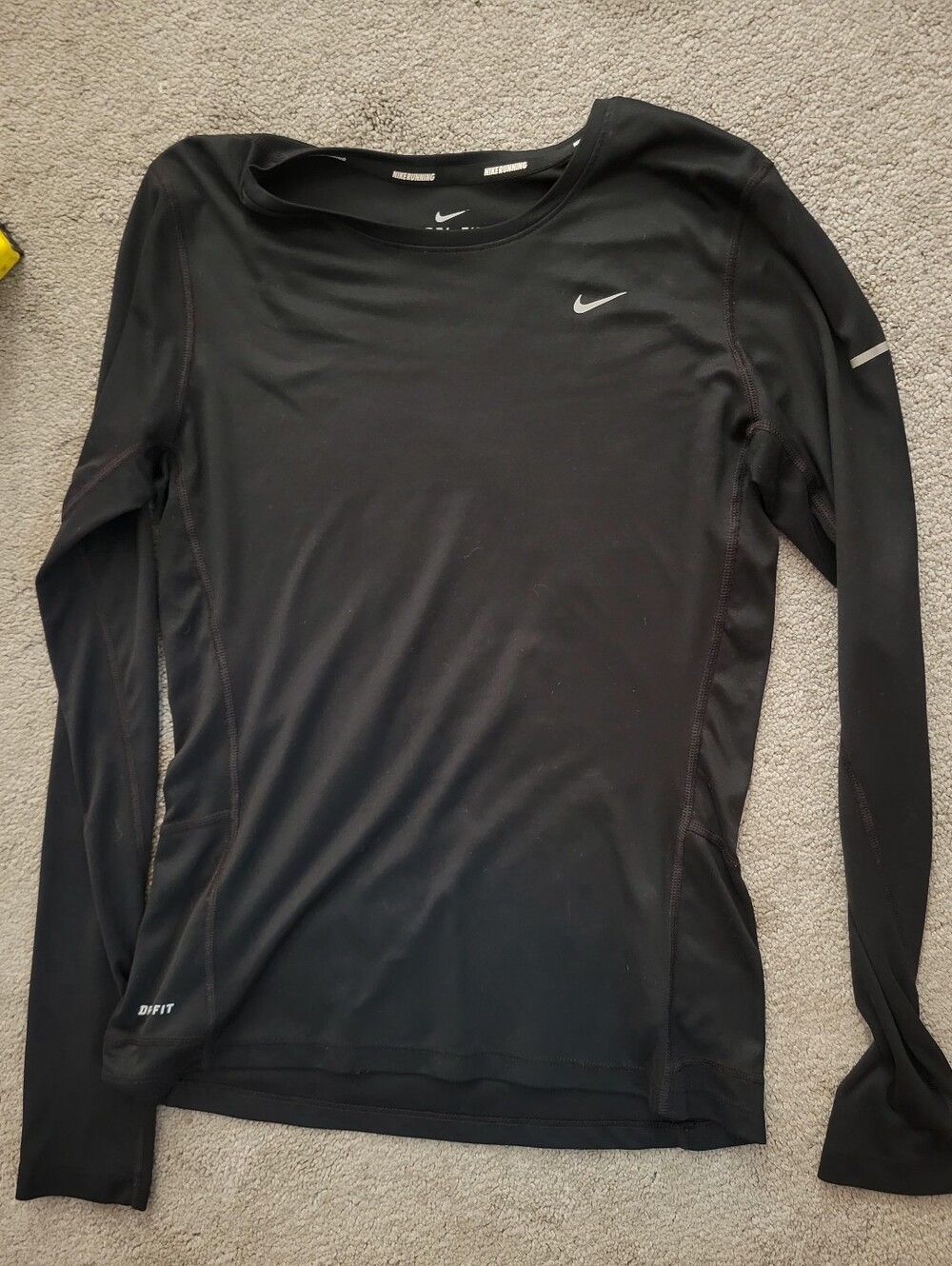 Nike Dri-Fit Black Long Sleeve Running Shirt Size S - Picture 7 of 7